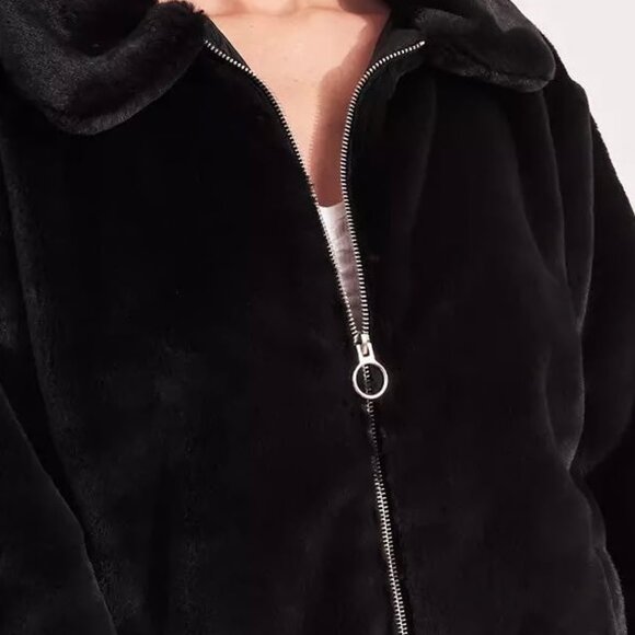 Hollister Cozy Fuzzy Bomber Jacket in Black - Picture 3 of 3